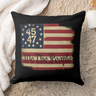 Coussin Drapeau vintage en détresse We The People Trump 45