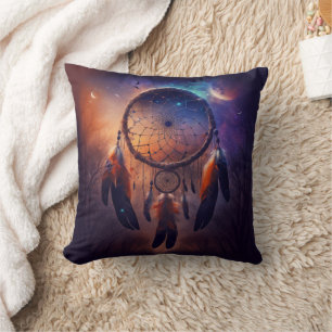 Coussin Dreamcatcher dans la forêt
