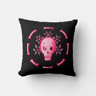Coussin Drôle Design de crâne - Crâne rose avec ver heureu