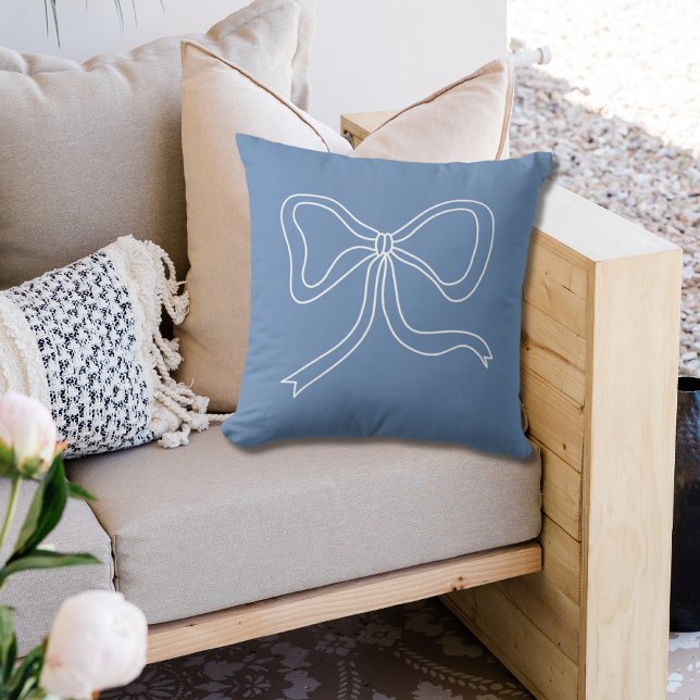 Coussin Dusty Blue Bow Coquette Ribbon Thlow Pillow (Dusty Blue Bow Coquette Ribbon Throw Pillow)