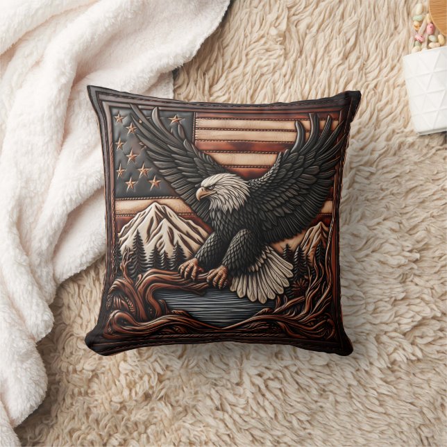 Coussin Eagle Relief Carving avec Arrière - plan de drapea (Couverture)