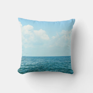 Coussin Eau Océanique, Ciel bleu clair.
