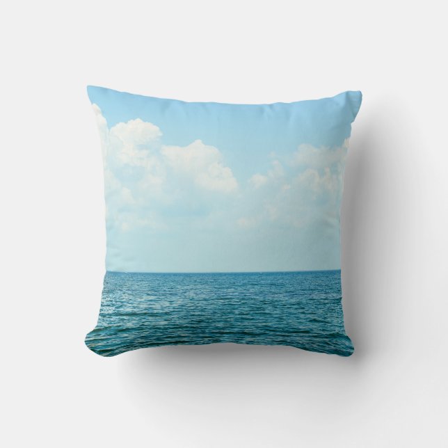 Coussin Eau Océanique, Ciel bleu clair. (Recto)