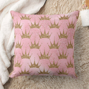 Coussin Écaille de sirène sombre mystique et trident d'océ