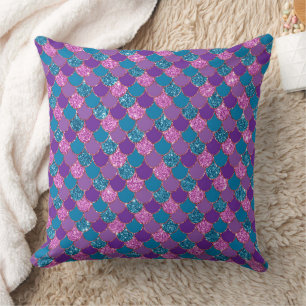 Coussin Écaille de sirène sombre mystique et trident d'océ
