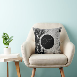 Coussin Écharpe noire et argentée Monogramme