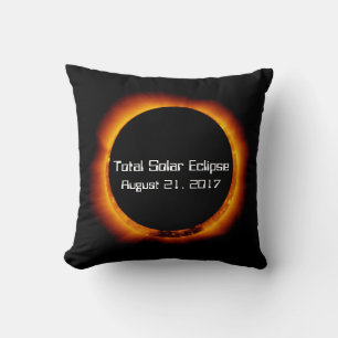 Coussin Éclipse solaire totale 2017