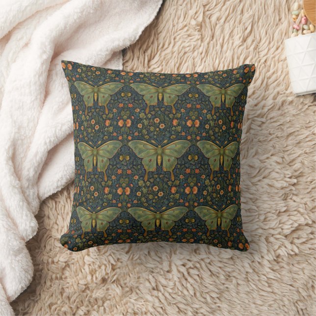 Coussin Élégant boho rétro Luna moth botanique (Couverture)