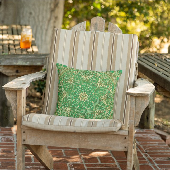Coussin Élégant Chic Golden Mandala Flower Art Sur Vert (Chaise)