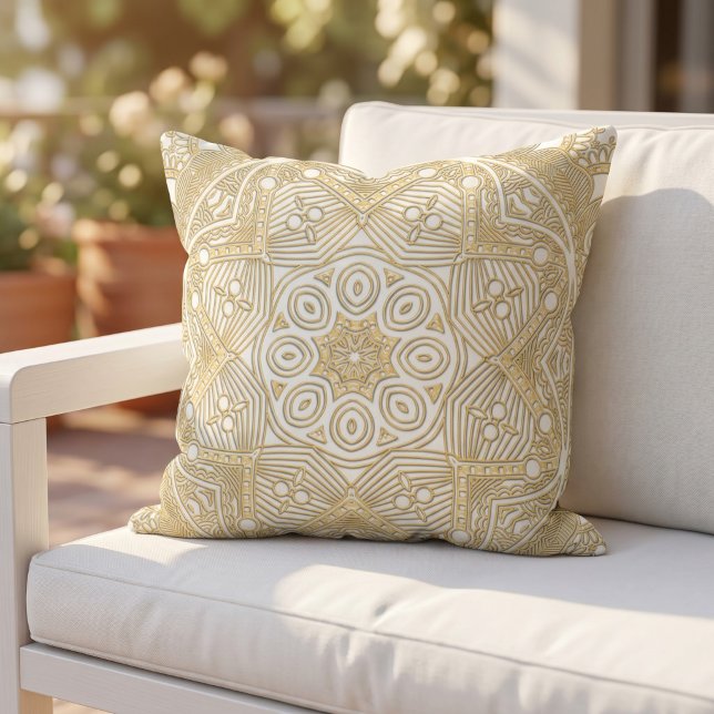 Coussin Élégant Chic Mandala Fleur d'Or sur Fond Blanc (Créateur téléchargé)