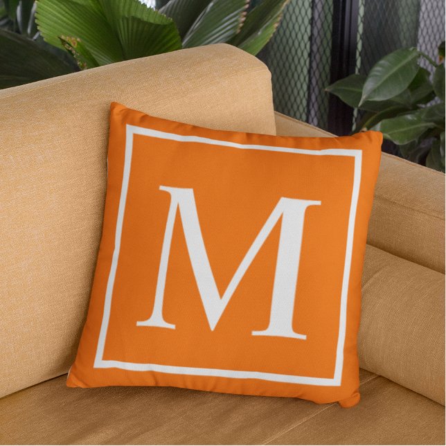 Coussin Elegant Classy Orange Customize monogram (Créateur téléchargé)