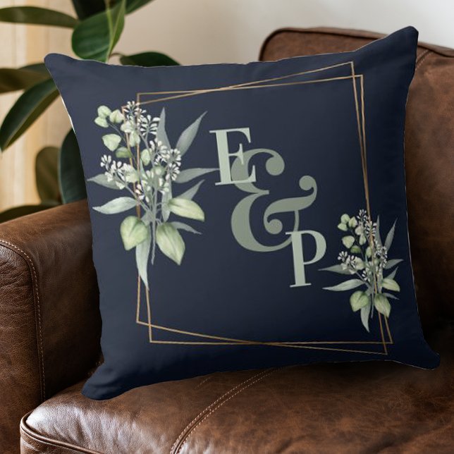 Coussin Elégant Eucalyptus Gold Cadre Monogramme Initiales (Créateur téléchargé)
