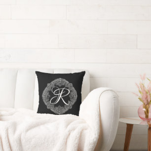 Coussin Élégant Goth Initial