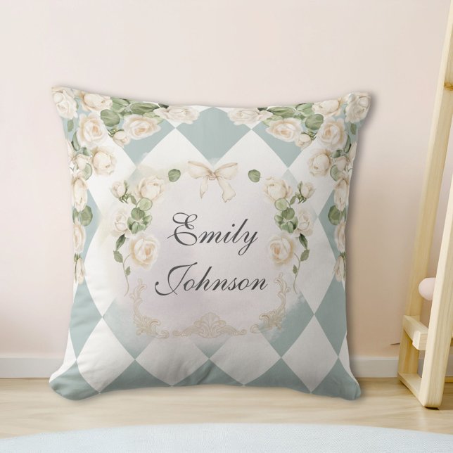 Coussin Élégant Monogram Roses Blanches Feuilles Vertes Di (In situ)