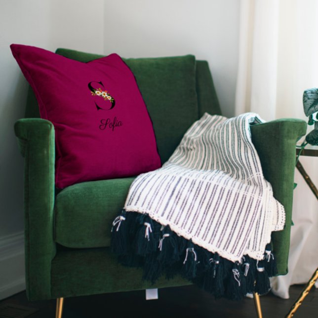 Coussin Élégant monogramme d'hibiscus bordeaux à lancer or (Créateur téléchargé)