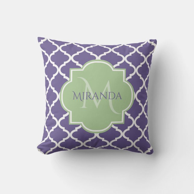 Coussin Élégant Quatrefeuille Violet et Monogramme Vert No (Recto)