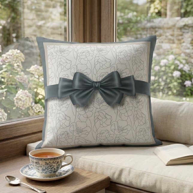 Coussin Elegant Slate Gray Modern Ribbon Motif Decorative (Create a cozy reading nook with our modern ribbon motif pillow, perfect for a serene window seat.)