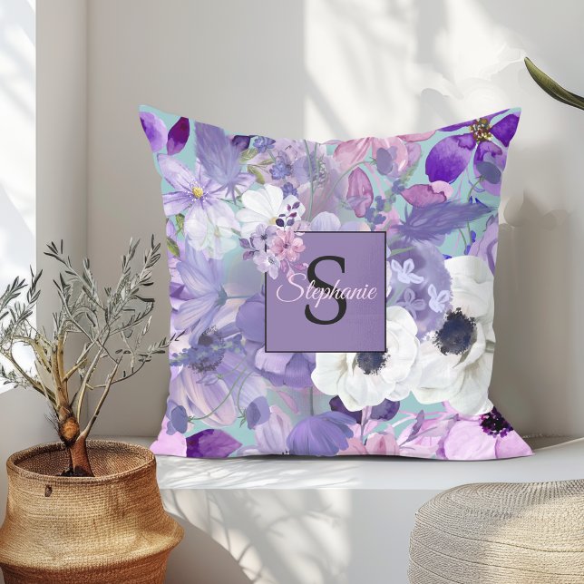 Coussin Élégant Violet Et Violet Fleurs sauvages Et Monogr (Créateur téléchargé)