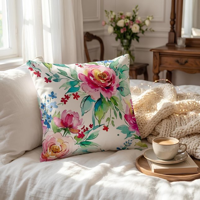 Coussin Elegant Watercolor Floral – Seamless Pink Roses  (#watercolor #floralpattern #wrappingpaper #giftwrap #floraldesign #pinkroses #blueflowers #botanical)