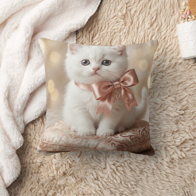Coussin Elegant White Kitten Boutique (Couverture)