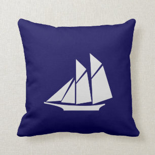 Coussin Elégant yacht blanc sur bleu marine