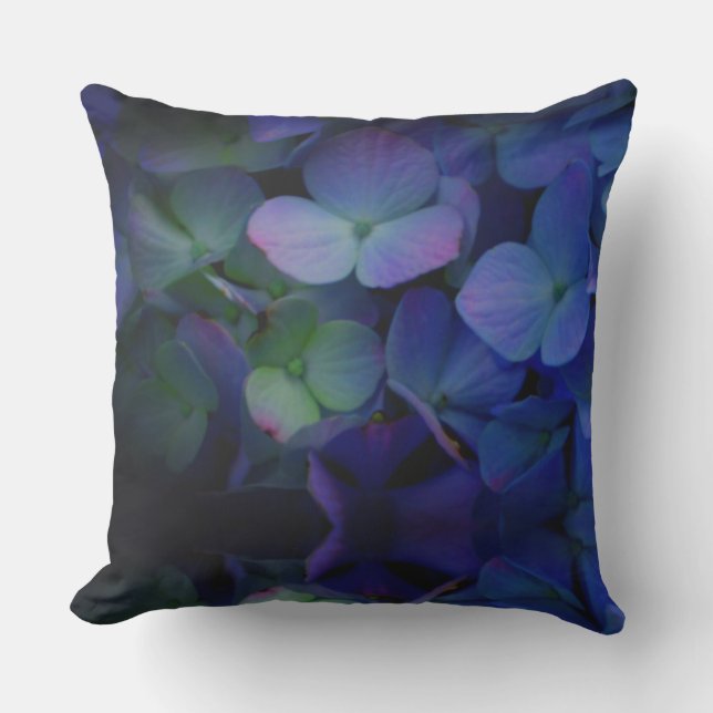 Coussin Elégante couleur moody violet bleu florales hydran (Recto)