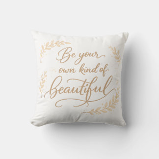 Coussin Élégante écriture florale "Soyez votre propre genr