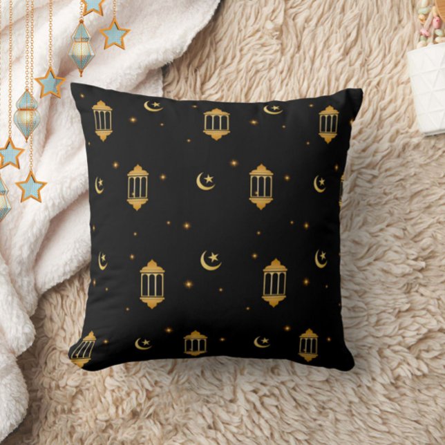 Coussin Élégante Lanternes d'or noir islamique Aïd/Ramadan (An elegant classic black + gold throw cushion with lanterns + moon. Great for Eid or Ramadan)