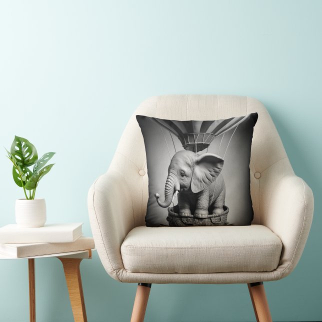 Coussin Elephant bébé dans un ballon à air chaud (Chaise)