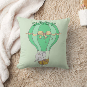 Coussin Éléphant Bébé Volant dans un Ballon Genre Neutre 