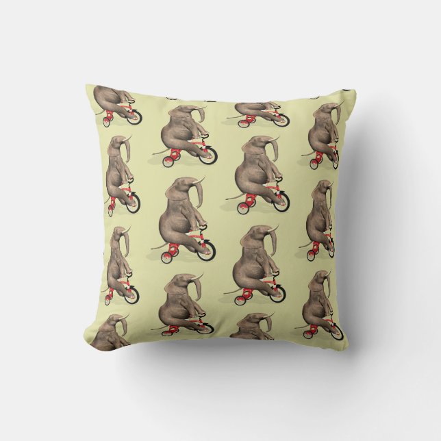 Coussin Eléphant Gentil À Tricycle (Recto)