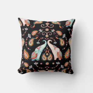 Coussin Eléphant tribal : Motif aquarelle Paisley.