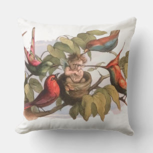 Coussin Elfe des bois dans le nid : Antique Oiseau Sprite 