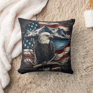 Coussin Emblème d'aigle sur la montagne et drapeau américa