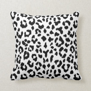 Coussin empreinte de léopard noir et blanc avec le