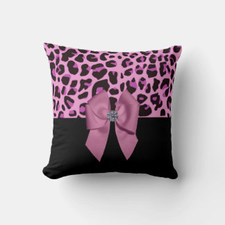 Coussin Empreinte de léopard rose avec Bow et Diamond