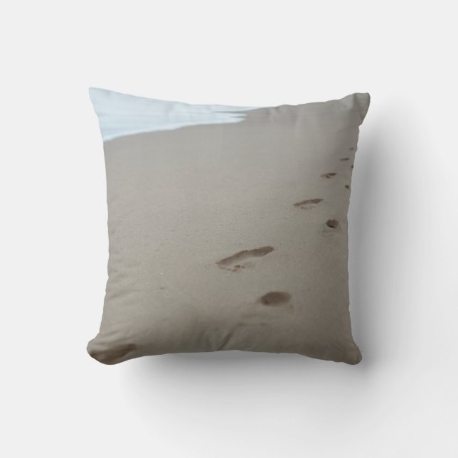 Coussin Empreintes sur une plage blanche au Mozambique (Recto)