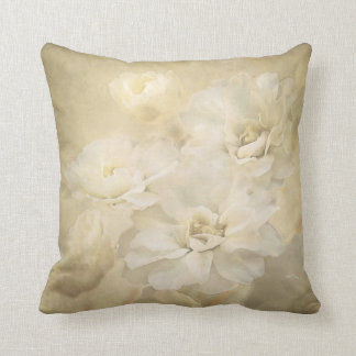 Coussin en ivoire antique de fleurs