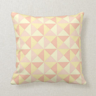Coussin en pastel de jaune de pêche de triangles