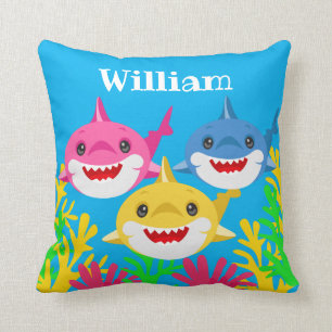 Coussin Enfants requin jaune et famille personnalisée