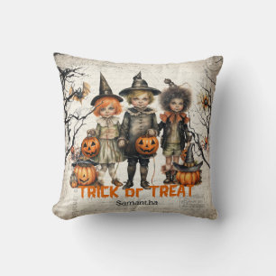 Coussin Enfants vintages avec costumes traditionnels Hallo