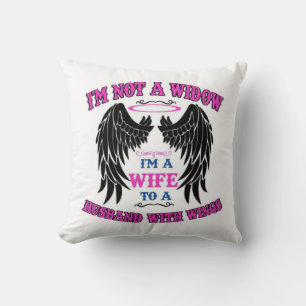 Coussin Épouse d'un mari avec des ailes