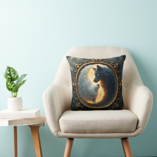 Coussin Équilibre lunaire – Là où les ombres embrassent la