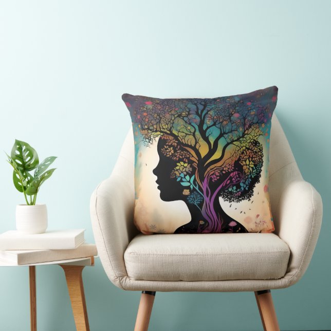 Coussin **"Essence de la Terre : Dame abstraite Mère Natur (Chaise)