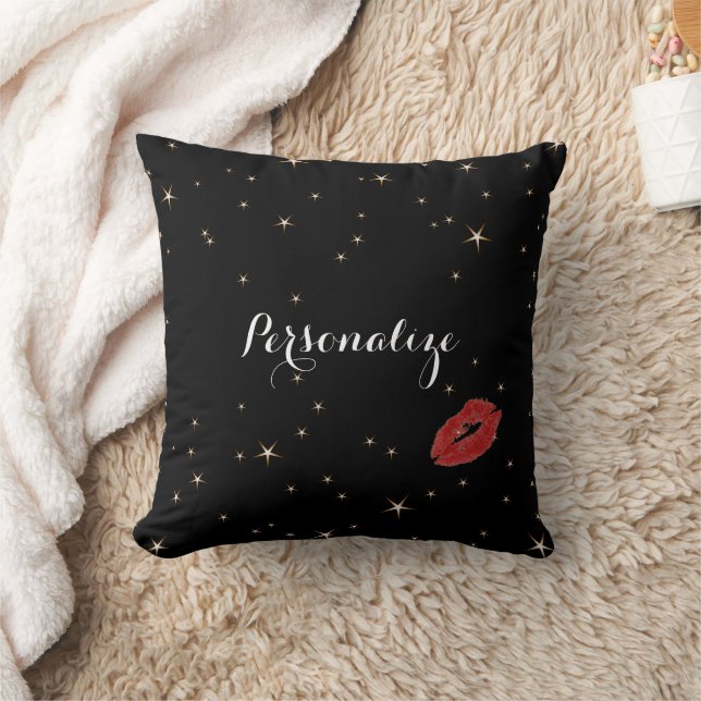 Coussin Étoiles dorées glamour avec baiser rouge à lèvres (Couverture)