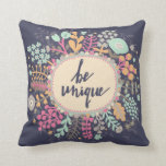 Coussin Être unique<br><div class="desc">Soyez unique ! Arrière - plan inspirant et motivant. Carte florale brillante avec de mignonnes feuilles de dessin animé dans vectoriel | Bigstock® - Tous droits réservés.</div>