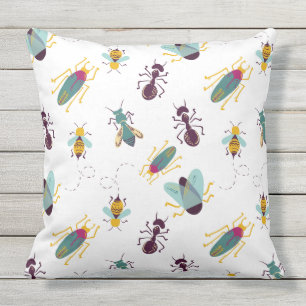 coussin extérieur de petits insectes mignons