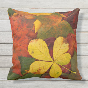 Coussin extérieur orange, rouge, jaune de feuille