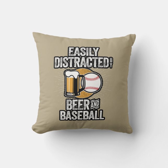 Coussin Facilement distrait par la bière et le ballon de b (Recto)