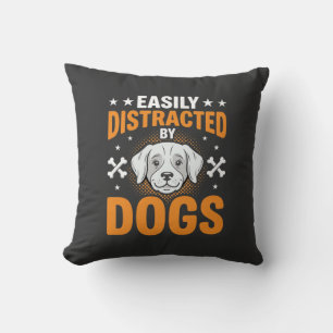 Coussin Facilement Distrait Par Les Chiens